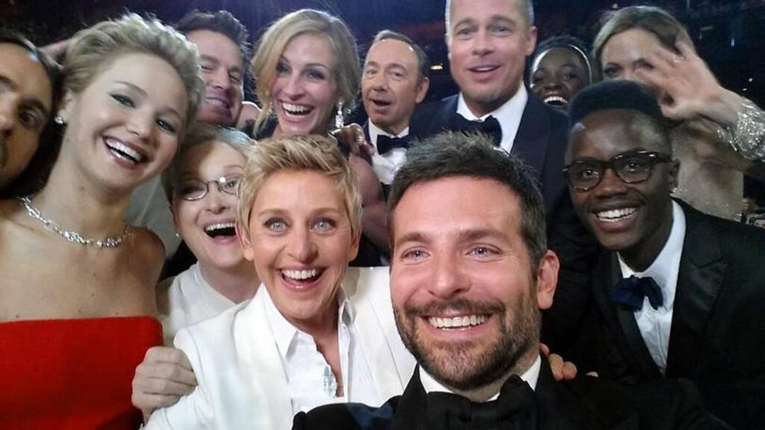 Il celebre selfie realizzato agl ultimi Oscar da Ellen Degeneres
